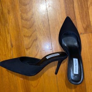 Steve Madden Black backless heel